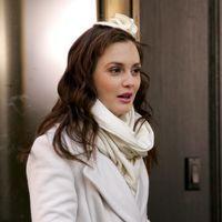 Leighton Meester dressed a winter jacket on the set of 'Gossip Girl' | Picture 112647